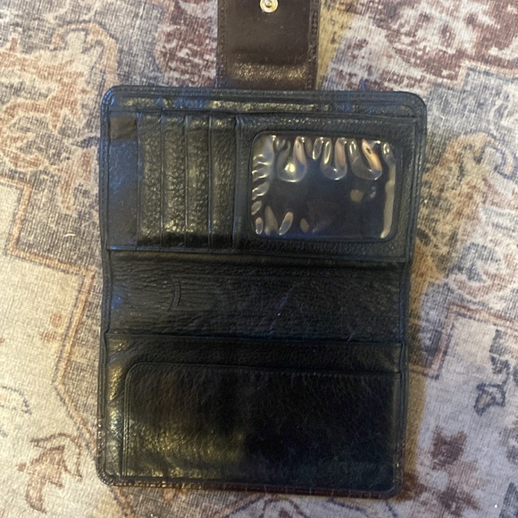 Brighton Pebbled Leather Croc Embossed Bi-fold Wallet - Picture 4 of 8
